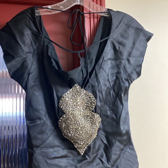 Nicole Miller Collection 💯 Silk Gorgeous Crystal Beading Top NeverUsed - Picture 3 of 16